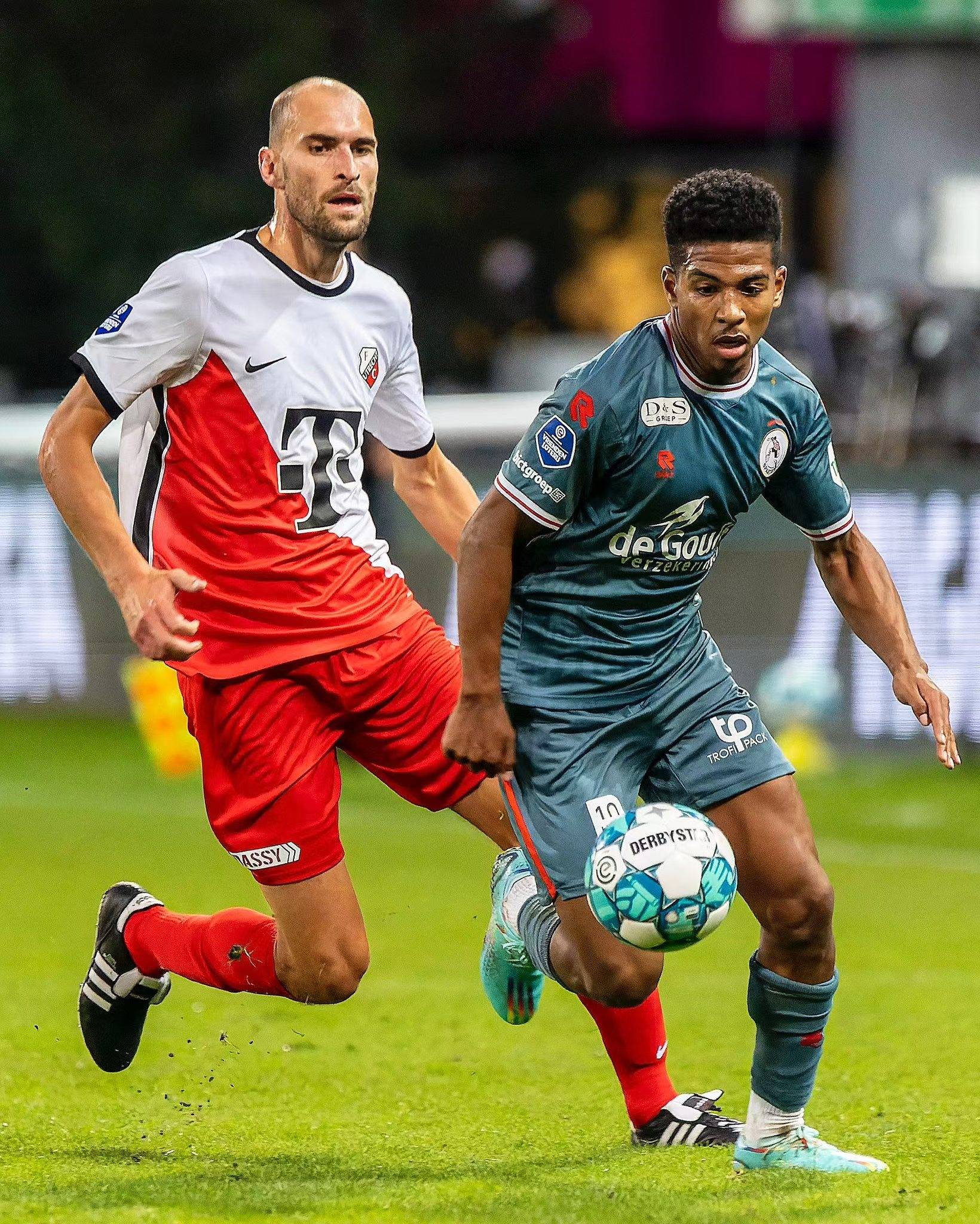 在短短两年 在短短两年